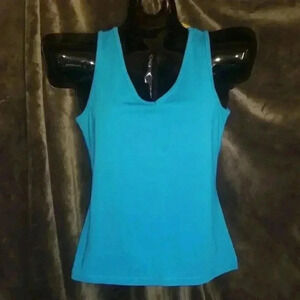 Metro style sleeveless top!